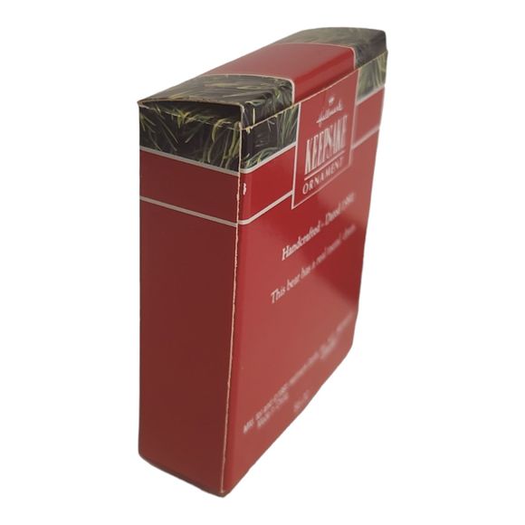 Upbeat Bear, Hallmark Keepsake Ornament 1991 Brown Bear with a Silver Metal Drum - Picture 10 of 11